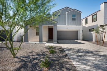 2326 Levi Dr, Phoenix, AZ 85040
