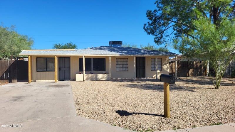2326 Paradise Ln, Phoenix, AZ 85022