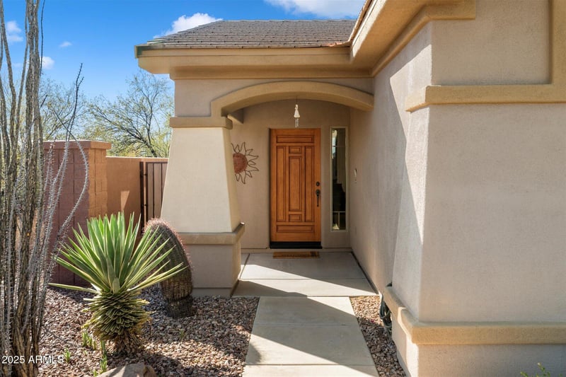 2327 Firethorn Way, Anthem, AZ 85086