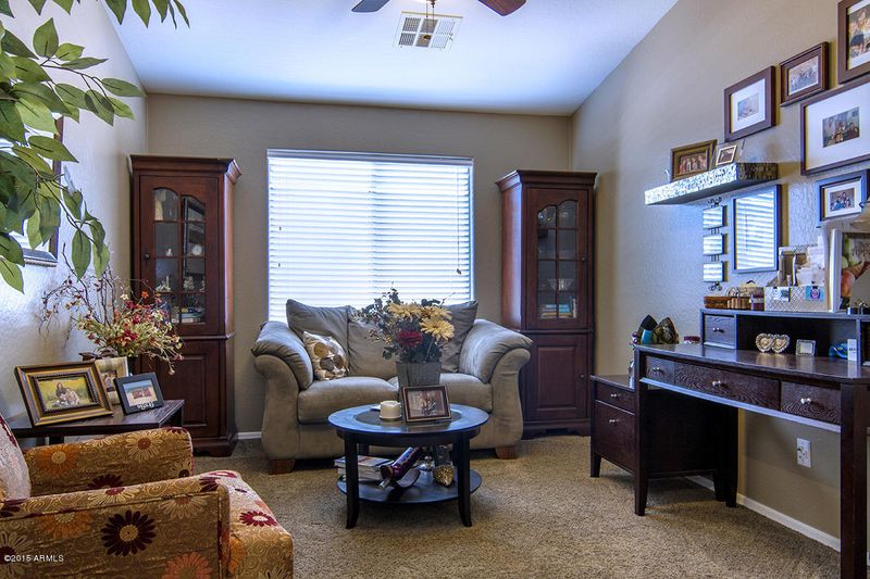 2327 W Peak View Rd, Phoenix, AZ 85085