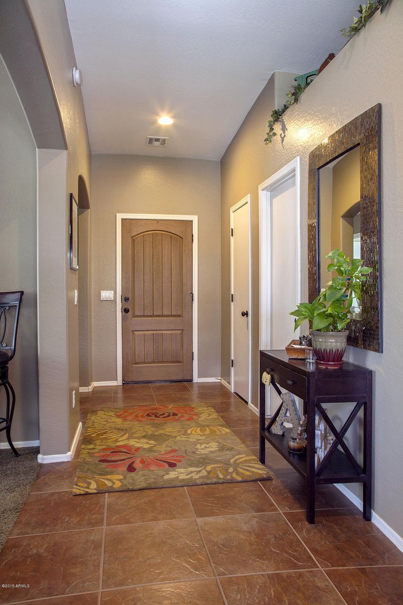 2327 W Peak View Rd, Phoenix, AZ 85085