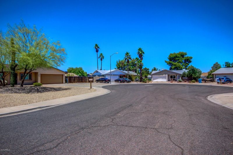 2328 E Kathleen Rd, Phoenix, AZ 85022
