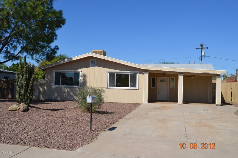 2328 E Paradise Ln, Phoenix, AZ 85022