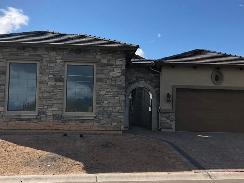 2328 N Sierra Hts, Mesa, AZ 85207