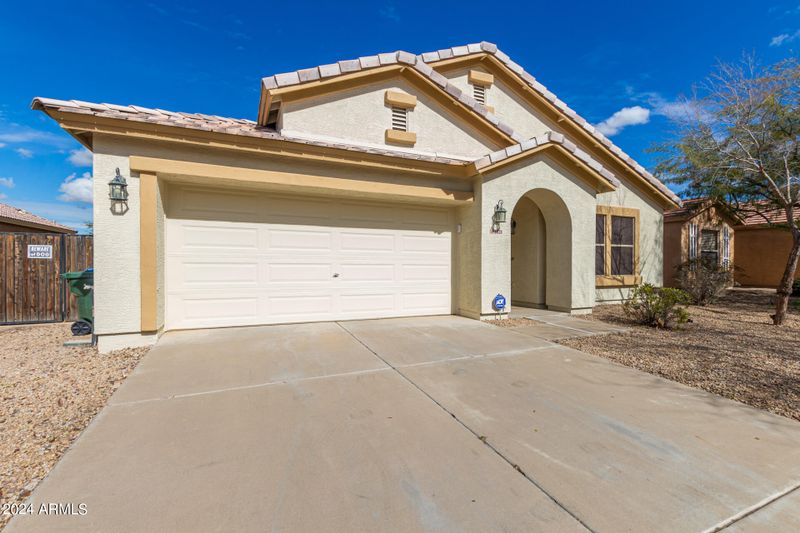 2328 W Carson Rd, Phoenix, AZ 85041