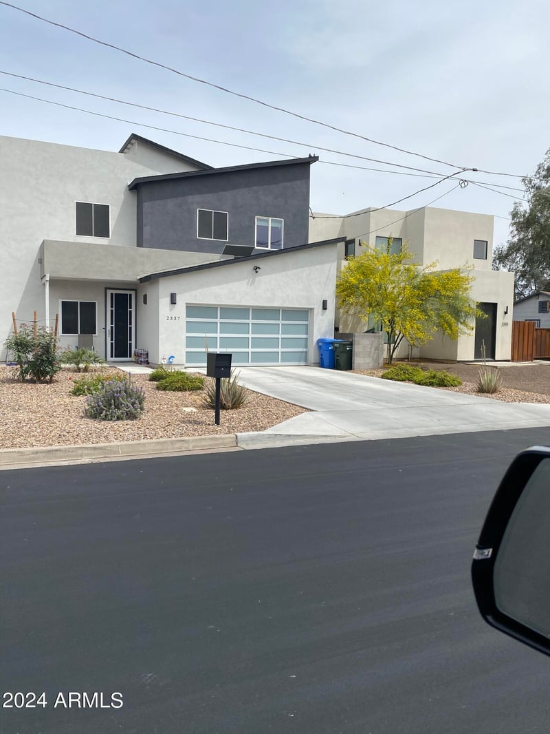 2329 29th St, Phoenix, AZ 85008