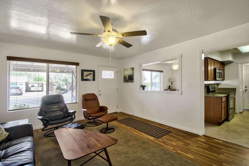 2329 E Poinsettia Dr, Phoenix, AZ 85028
