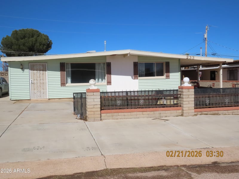 233 Berridge Dr, Sierra Vista, AZ 85635
