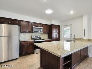 233 Cairo Dr, Tempe, AZ 85282