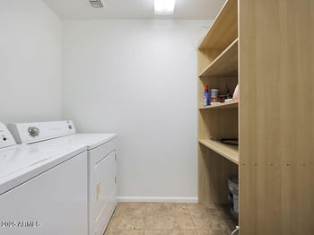 233 Cairo Dr, Tempe, AZ 85282