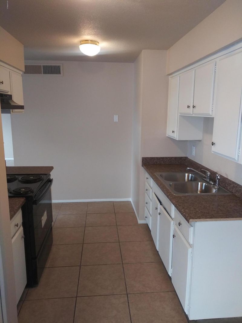 233 E Garnet Ave, Mesa, AZ 85210