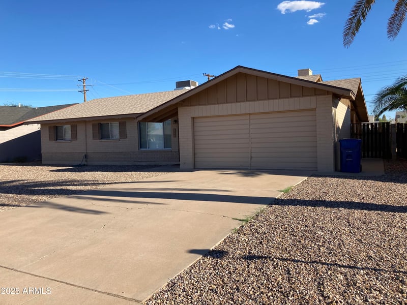 233 Erie Dr, Tempe, AZ 85282