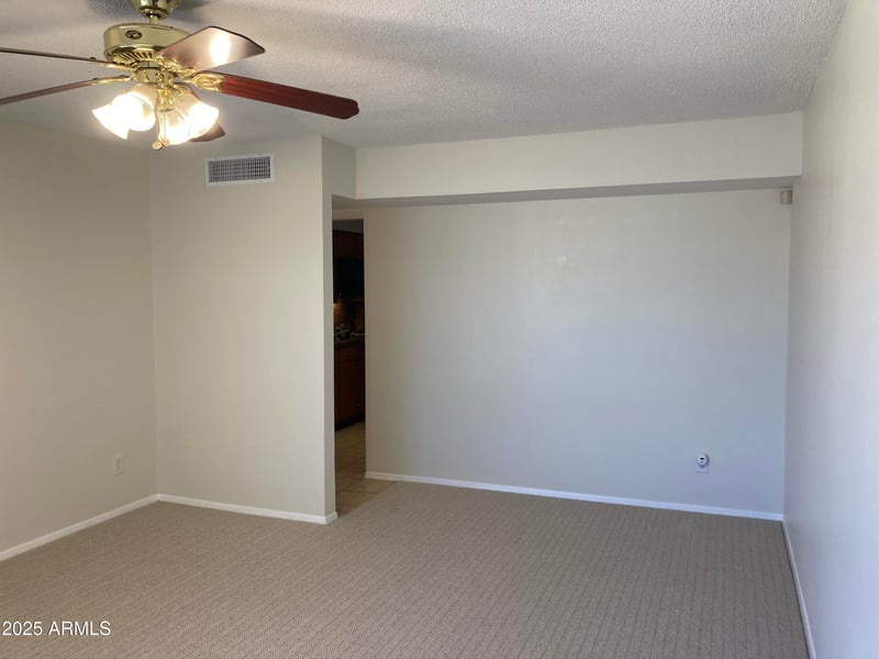 233 Erie Dr, Tempe, AZ 85282