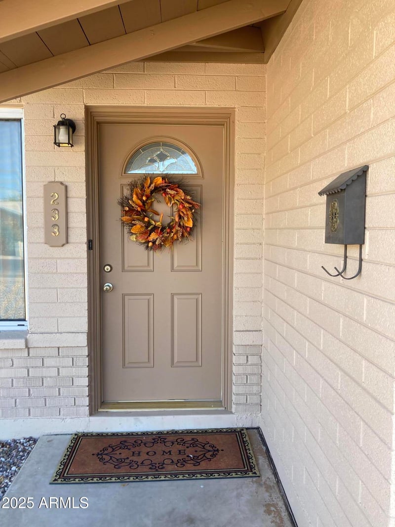 233 Erie Dr, Tempe, AZ 85282