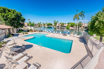 233 Cottonwood Dr, Gilbert, AZ 85234