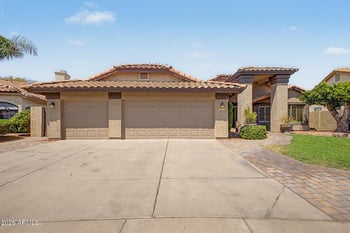 233 Cottonwood Dr, Gilbert, AZ 85234