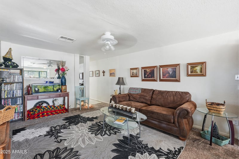 233 Villa Rita Dr, Phoenix, AZ 85022