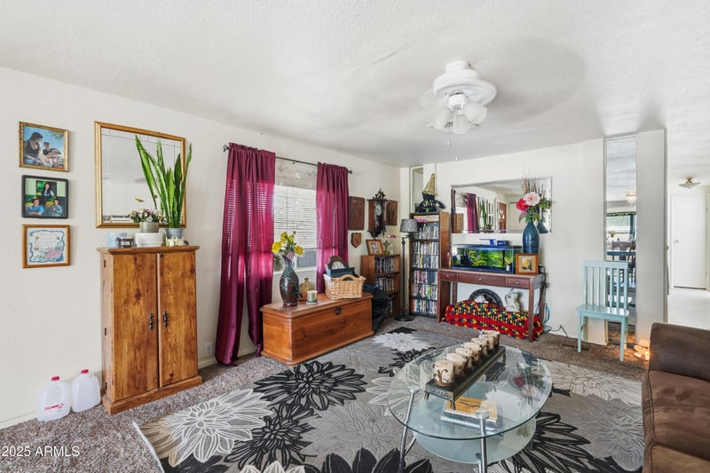 233 Villa Rita Dr, Phoenix, AZ 85022