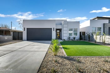 2330 28th Pl, Phoenix, AZ 85008