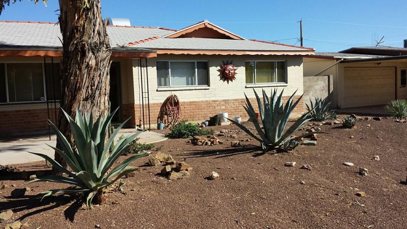 2330 E Cactus Rd, Phoenix, AZ 85022