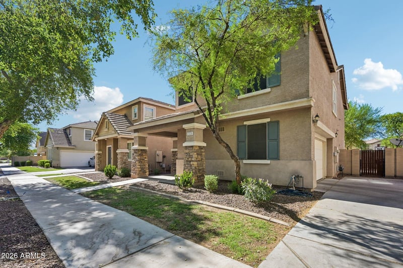 2330 E Pecan Rd, Phoenix, AZ 85040