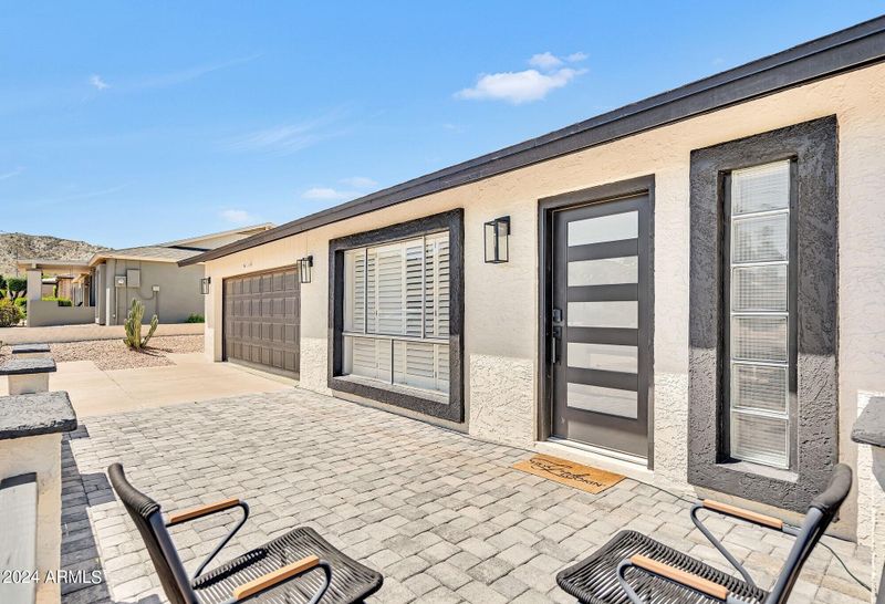 2330 E Shea Blvd, Phoenix, AZ 85028