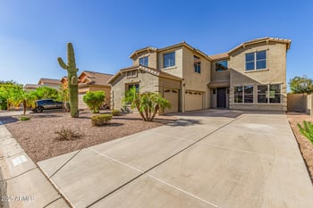 2330 Renegade Trl, San Tan Valley, AZ 85143