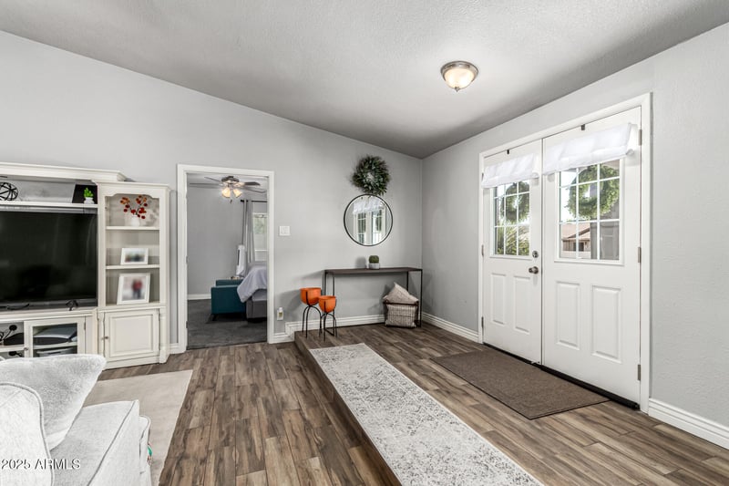 2330 Sahuaro Dr, Phoenix, AZ 85028