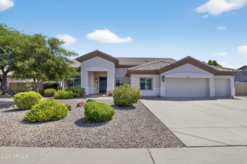 23307 71st Dr, Glendale, AZ 85310