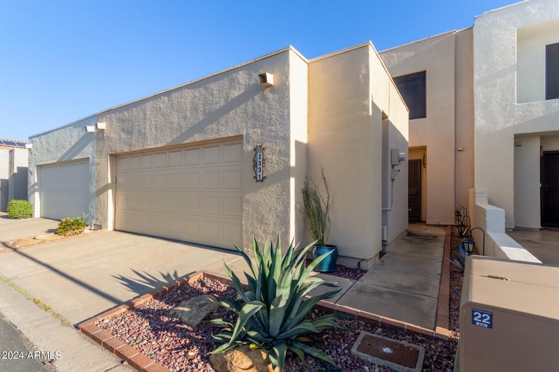 2331 Evans Dr, Phoenix, AZ 85022