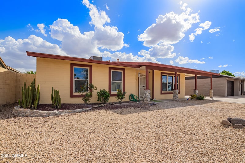 2331 Hartford Ave, Phoenix, AZ 85023