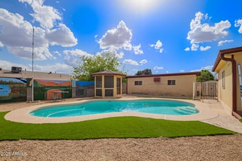 2331 Hartford Ave, Phoenix, AZ 85023