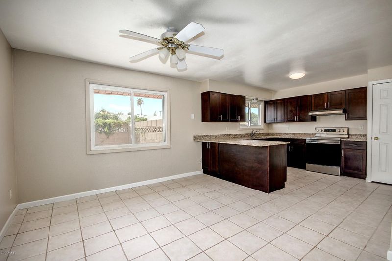2331 N 68th Dr, Phoenix, AZ 85035