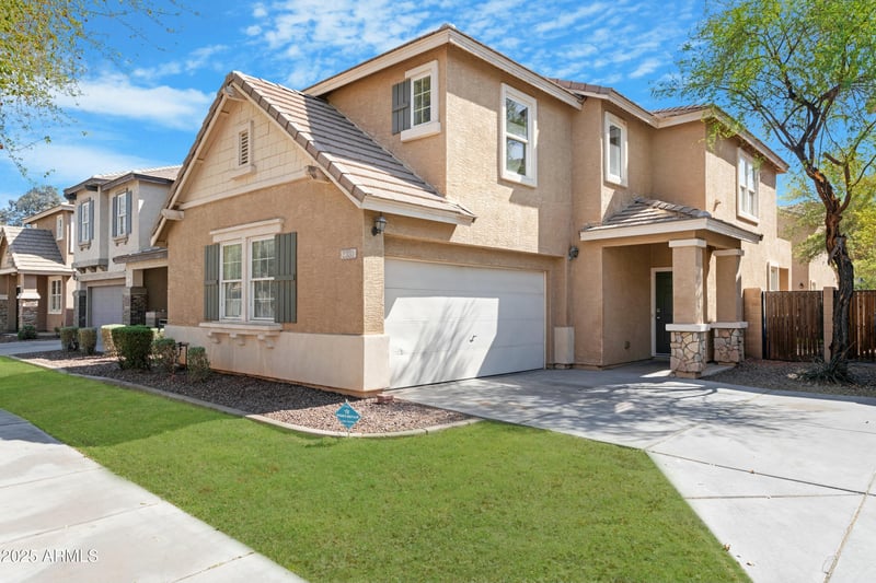 2331 Pecan Rd, Phoenix, AZ 85040