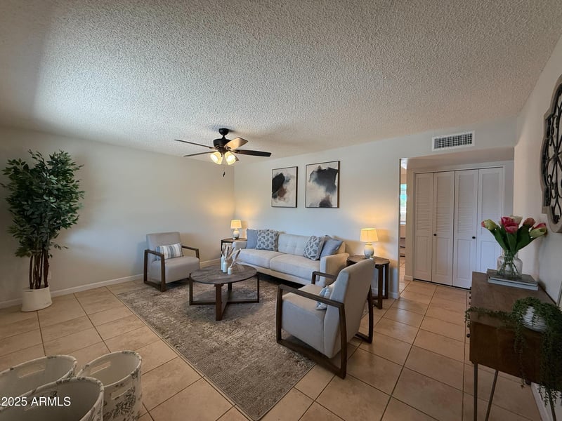 2331 Via Rialto Cir, Mesa, AZ 85202