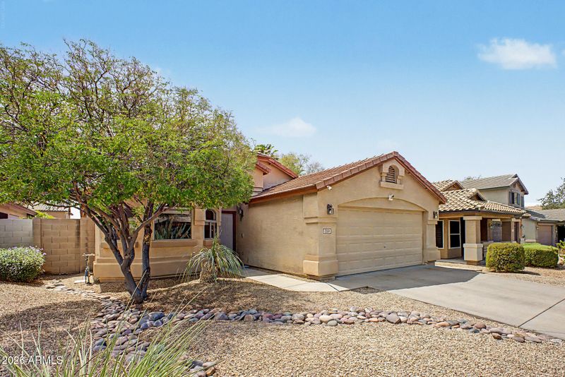 2331 W Blue Sky Dr, Phoenix, AZ 85085