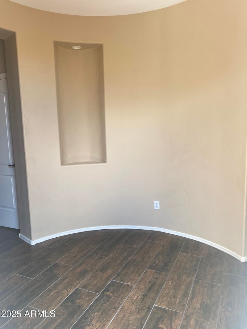 23317 N Arrellaga Dr, Sun City West, AZ 85375