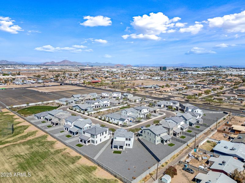 2332 E Marguerite Ave, Phoenix, AZ 85040