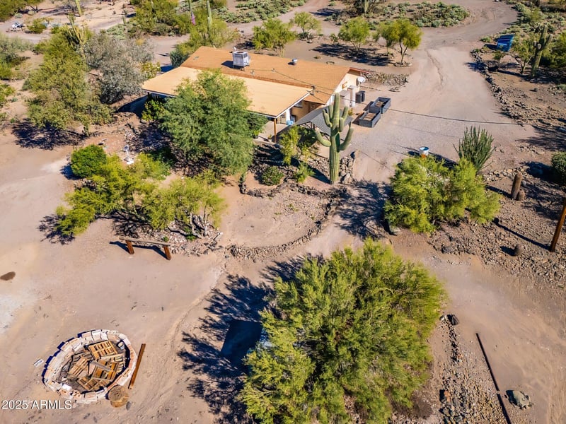 2333 Black Canyon Dr, New River, AZ 85087