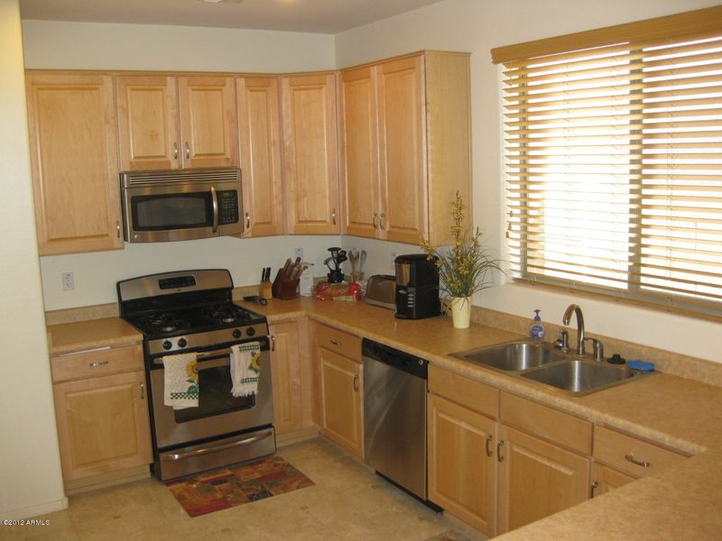 2333 W Fawn Dr, Phoenix, AZ 85041