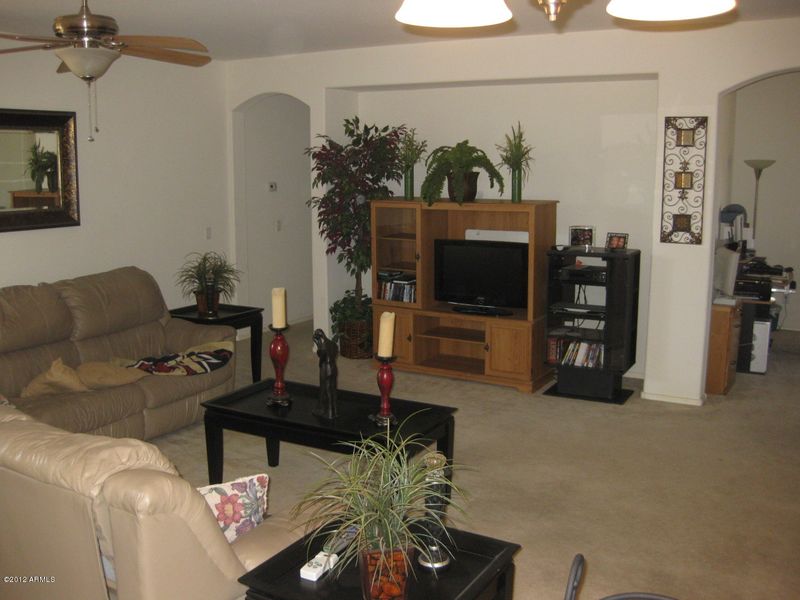 2333 W Fawn Dr, Phoenix, AZ 85041