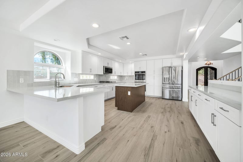2333 W Zenith Ln, Phoenix, AZ 85085