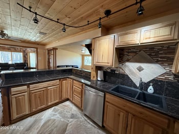 23338 Sunny Rd, Crown King, AZ 86343