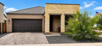 2334 Levi Dr, Phoenix, AZ 85040