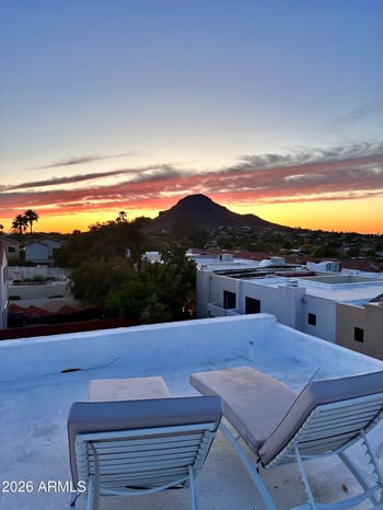 2334 Gelding Dr, Phoenix, AZ 85022