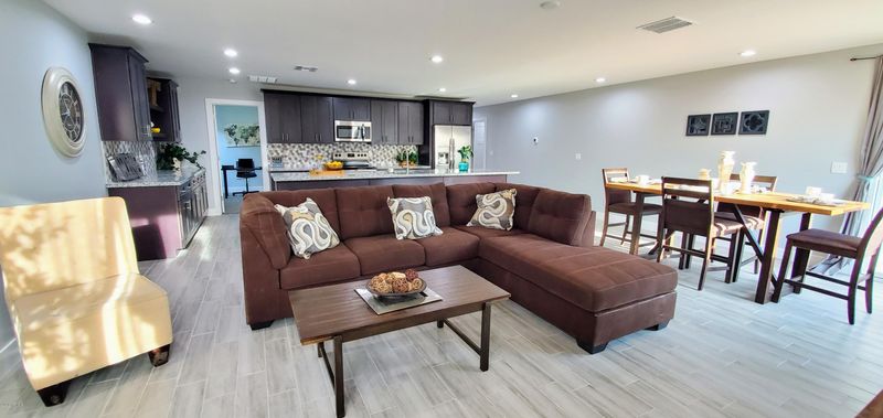2334 W Romley Rd, Phoenix, AZ 85041