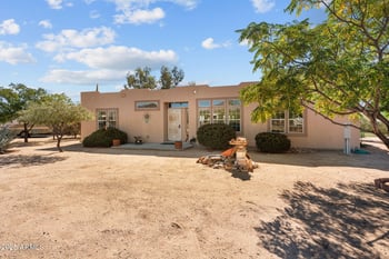 23345 Los Huesos Way, Congress, AZ 85332