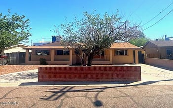 2335 Beverly Ln, Phoenix, AZ 85022