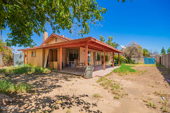 2335 Caribbean Ln, Phoenix, AZ 85023