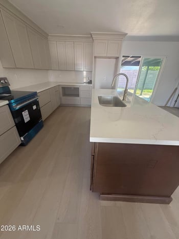 2335 Caribbean Ln, Phoenix, AZ 85023